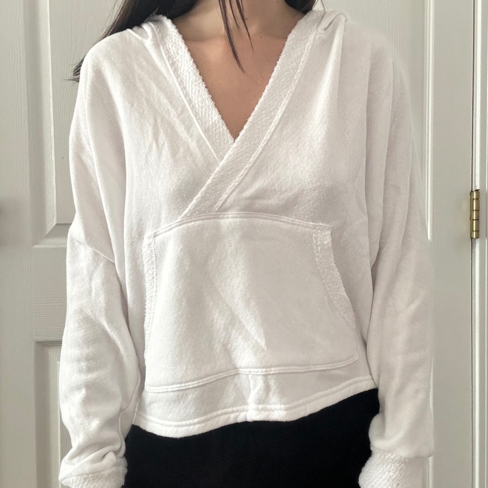 Victoria’s Secret PINK terry white robe style sweatshirt